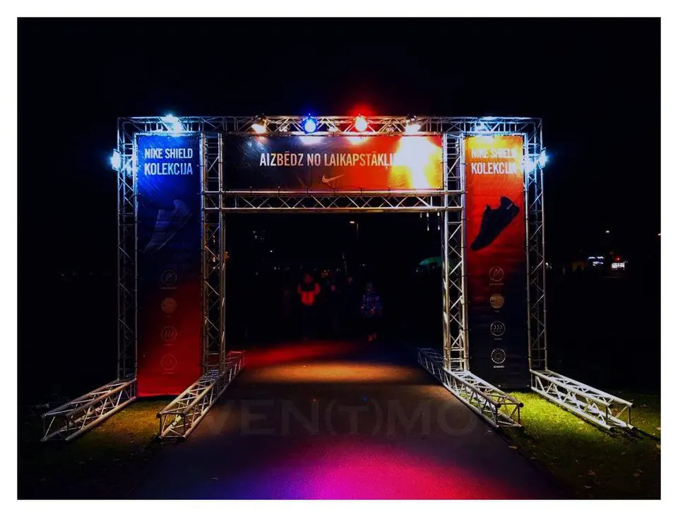 Reklāmas arka, Latvija 2018. Dekorāciju un reklāmas objektu ražošana un montāža, EVENT MORE
